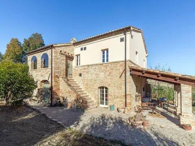 Rustico / Casale in vendita a Cossignano AP