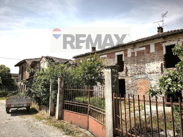 Rustico / Casale in vendita a Cava Manara PV