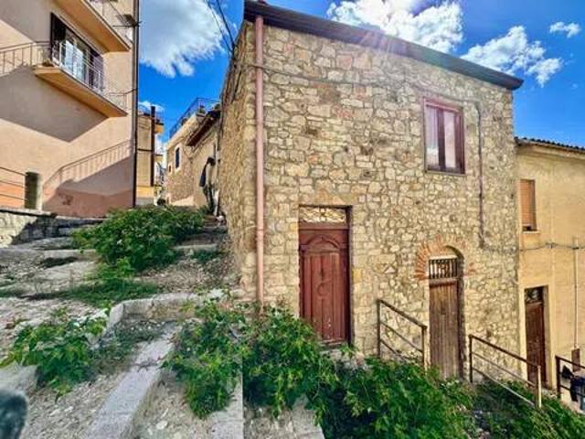 Rustico / Casale in vendita a Caccamo PA