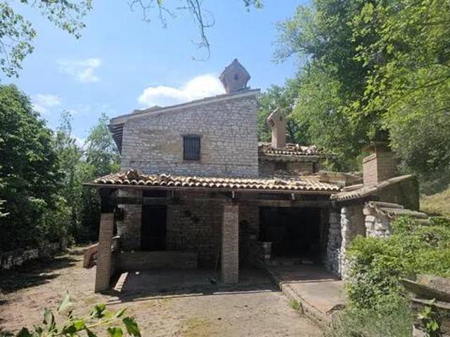 Rustico / Casale in vendita a Cagli PU