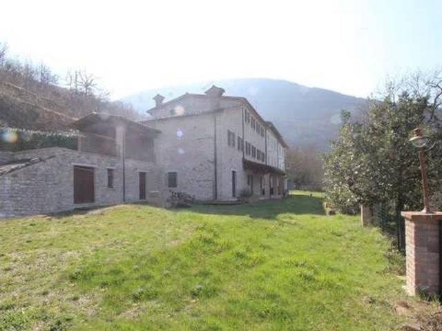 Rustico / Casale in vendita a Cagli PU