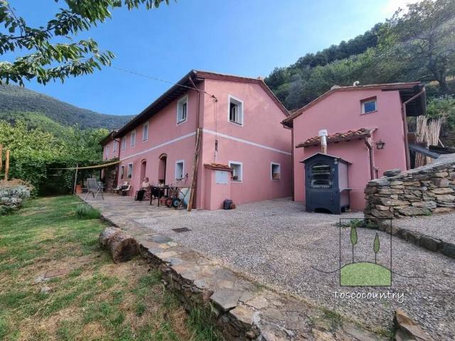 Rustico / Casale in vendita a Calci PI