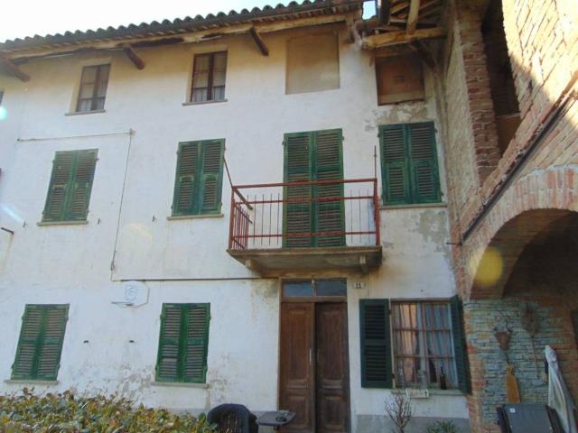 Rustico / Casale in vendita a Calamandrana AT