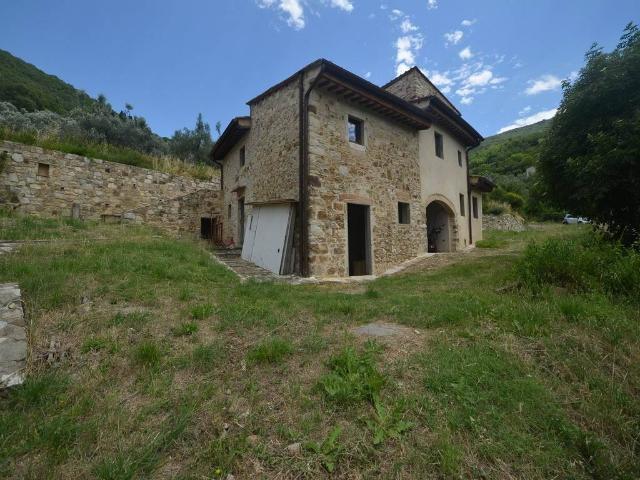 Rustico / Casale in vendita a Calenzano FI