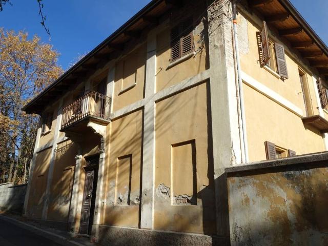 Rustico / Casale in vendita a Calosso AT