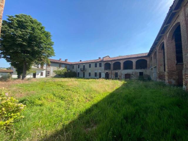 Rustico / Casale in vendita a Calliano AT