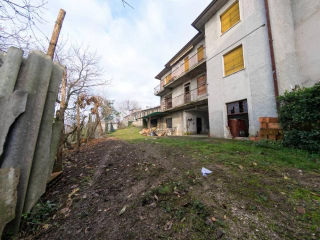 Rustico / Casale in vendita a Calvagese della Riviera BS