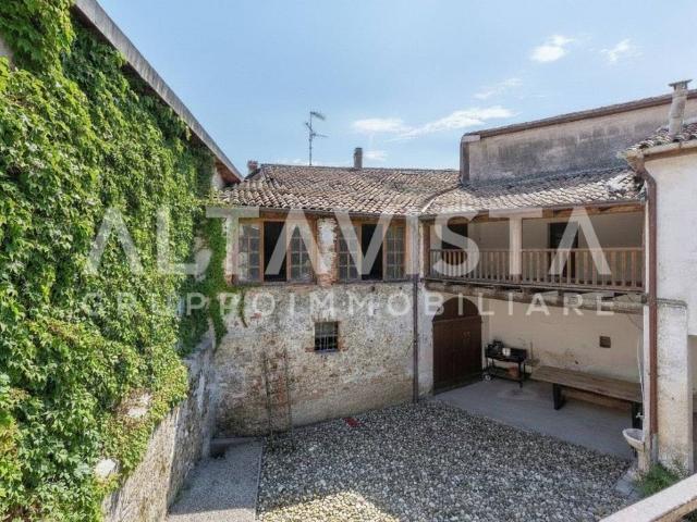 Rustico / Casale in vendita a Calvagese della Riviera BS