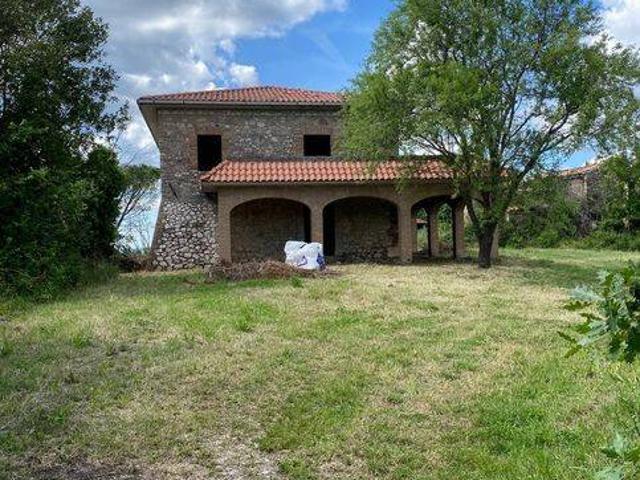 Rustico / Casale in vendita a Calvi dell'Umbria TR