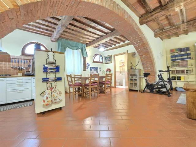Rustico / Casale in vendita a Camaiore LU
