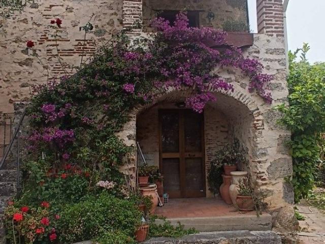 Rustico / Casale in vendita a Camaiore LU