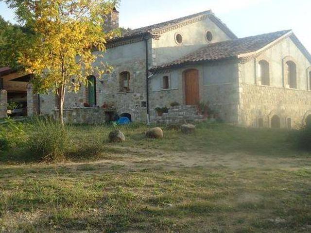 Rustico / Casale in vendita a Campobasso CB