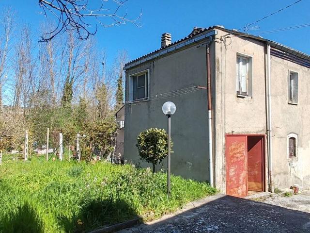 Rustico / Casale in vendita a Campobasso CB