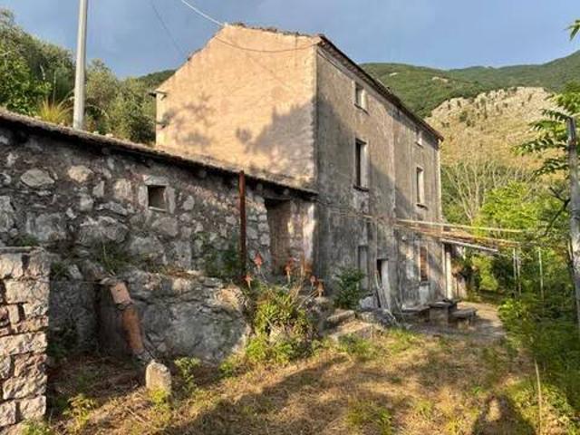Rustico / Casale in vendita a Campodimele LT