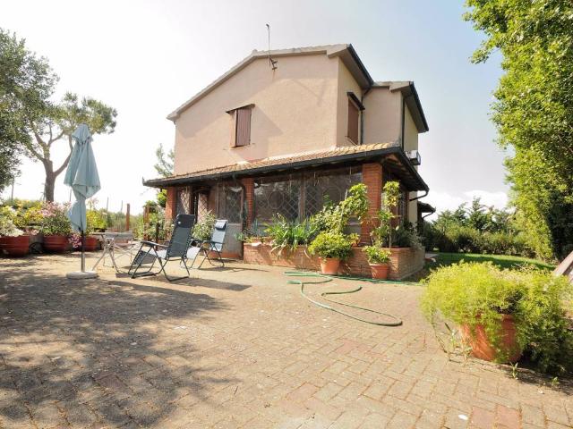 Rustico / Casale in vendita a Campiglia Marittima LI