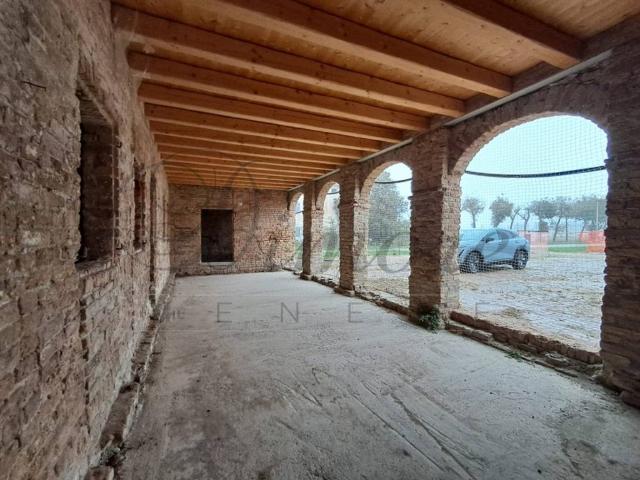 Rustico / Casale in vendita a Candiana PD