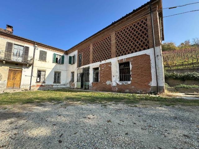 Rustico / Casale in vendita a Canelli AT