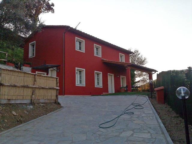 Rustico / Casale in vendita a Capannori LU