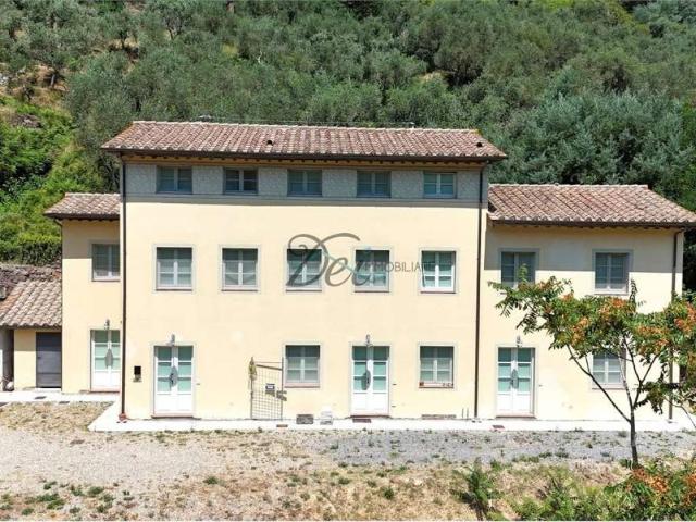 Rustico / Casale in vendita a Capannori LU