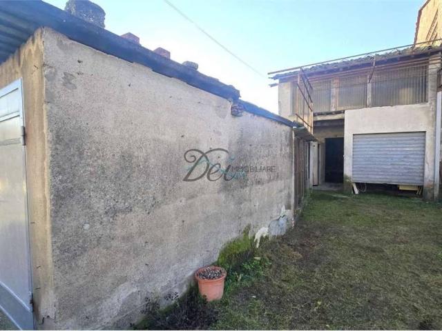 Rustico / Casale in vendita a Capannori LU