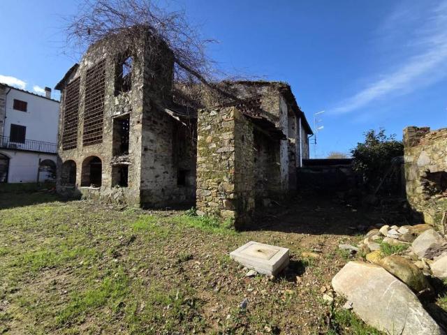 Rustico / Casale in vendita a Capannori LU