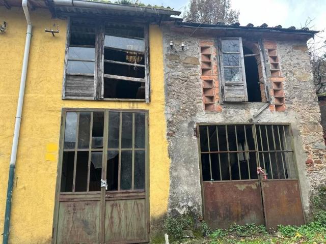 Rustico / Casale in vendita a Capannori LU