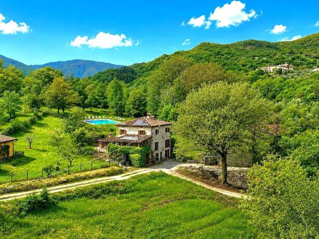 Rustico / Casale in vendita a Caprese Michelangelo AR