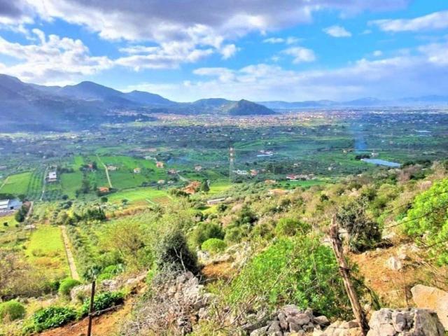 Rustico / Casale in vendita a Carini PA