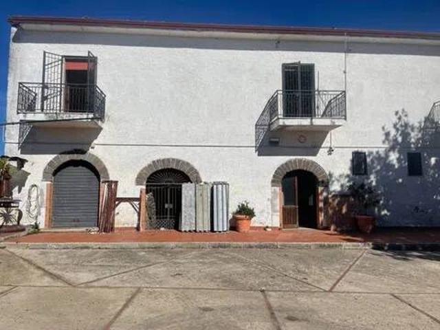 Rustico / Casale in vendita a Carinola CE