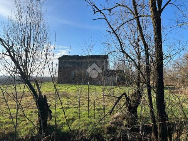 Rustico / Casale in vendita a Carpi MO
