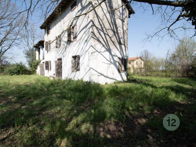 Rustico / Casale in vendita a Carpi MO