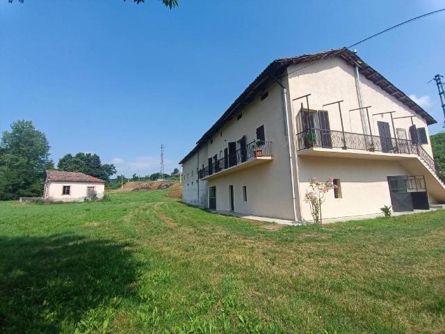 Rustico / Casale in vendita a Carrù CN