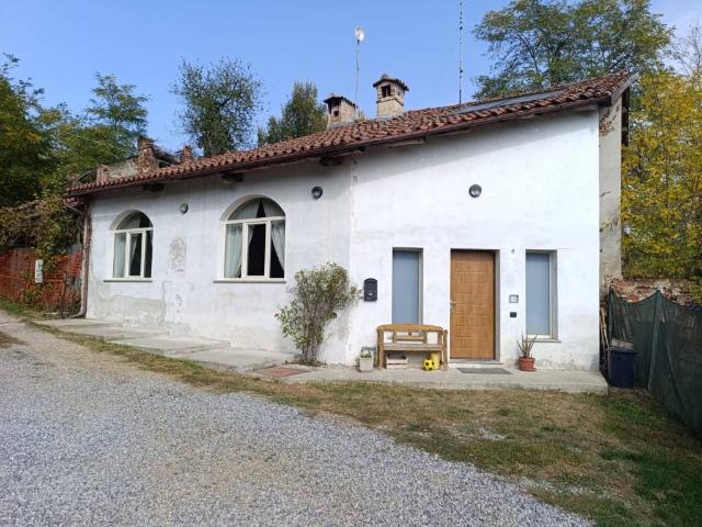 Rustico / Casale in vendita a Carrù CN