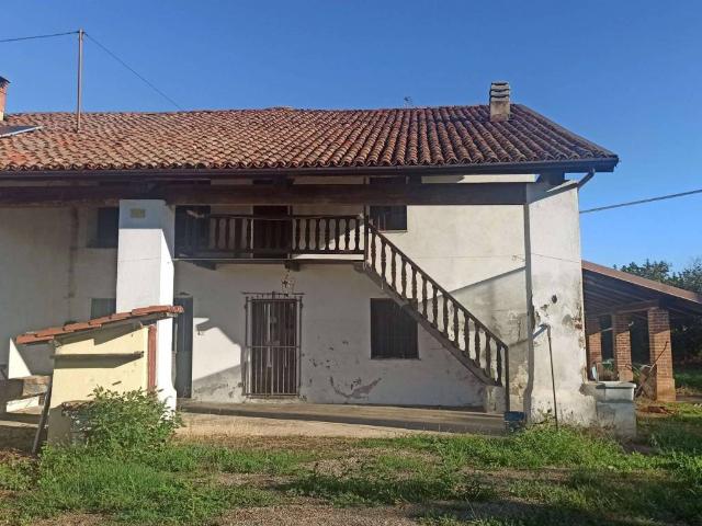 Rustico / Casale in vendita a Carrù CN