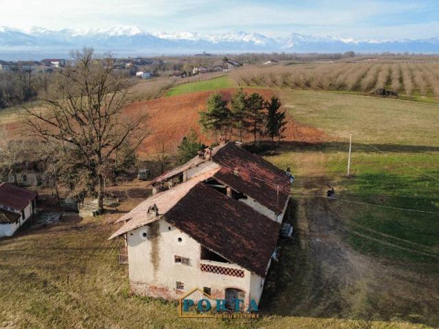 Rustico / Casale in vendita a Carrù CN