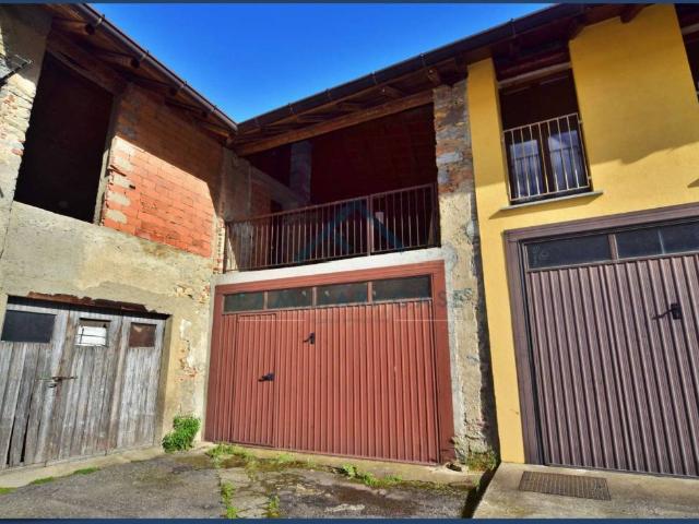 Rustico / Casale in vendita a Casale Litta VA