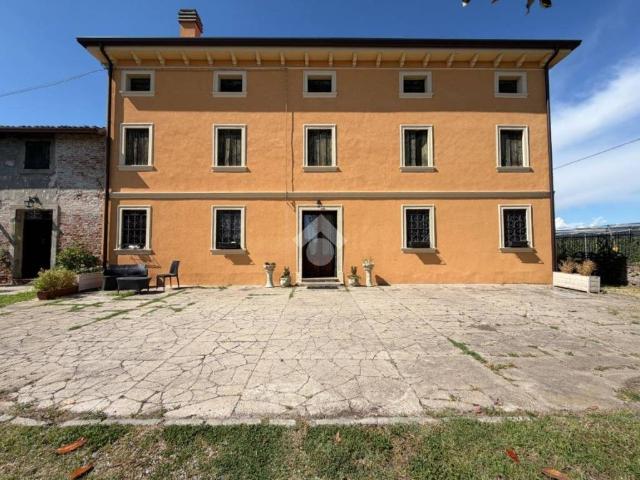 Rustico / Casale in vendita a Casaleone VR