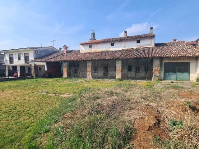 Rustico / Casale in vendita a Casaletto Ceredano CR