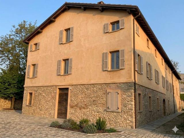 Rustico / Casale in vendita a Casalgrande RE