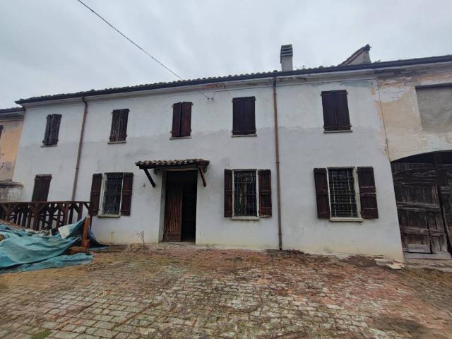 Rustico / Casale in vendita a Casalmaggiore CR