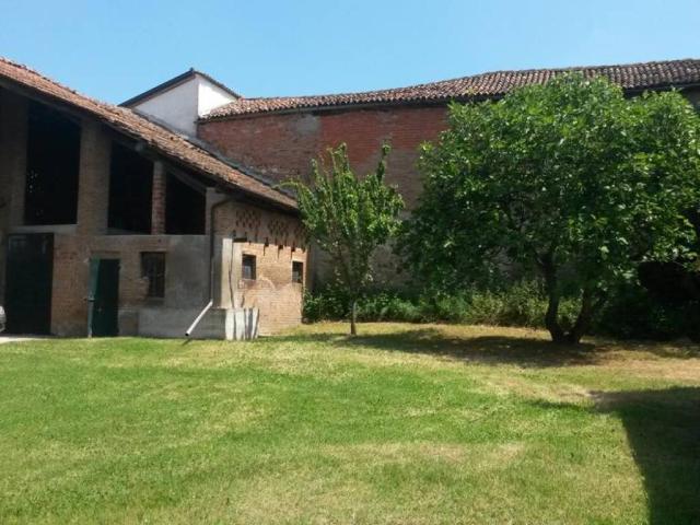 Rustico / Casale in vendita a Casalnoceto AL