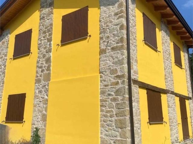 Rustico / Casale in vendita a Casina RE