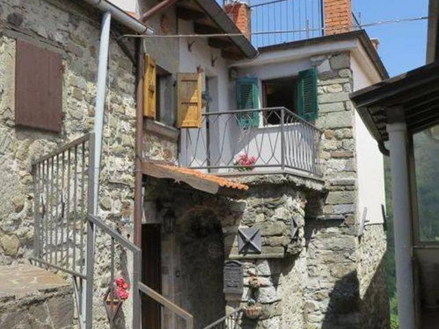 Rustico / Casale in vendita a Casola in Lunigiana MS