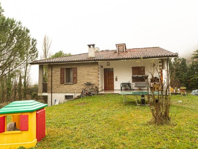 Rustico / Casale in vendita a Casola Valsenio RA