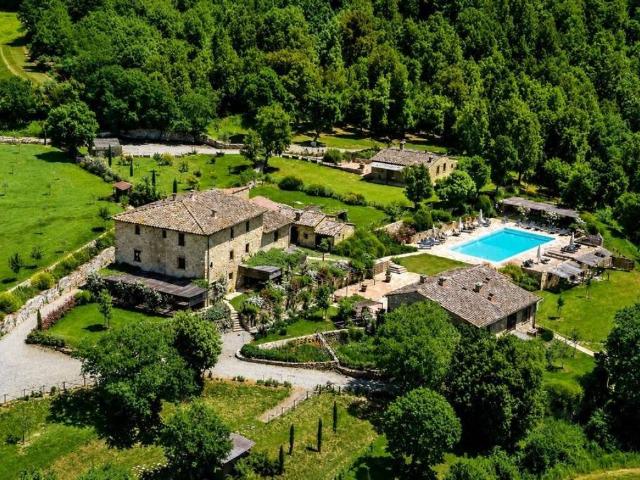 Rustico / Casale in vendita a Casole d'Elsa SI