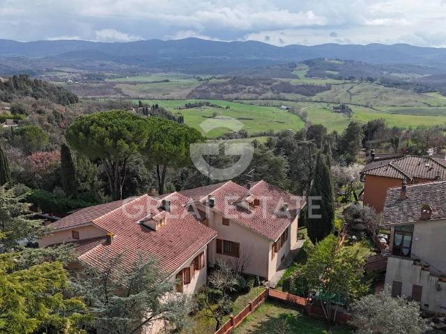 Rustico / Casale in vendita a Casole d'Elsa SI