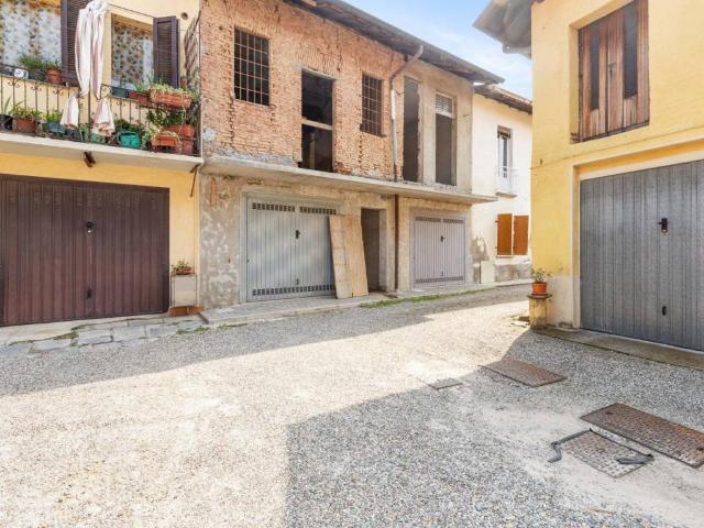 Rustico / Casale in vendita a Cassano Magnago VA