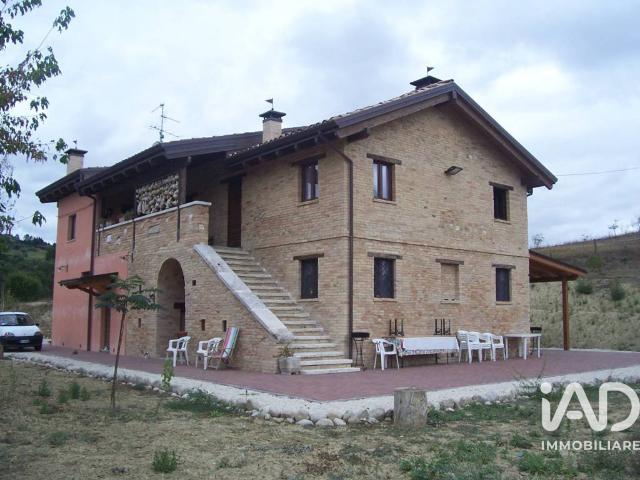 Rustico / Casale in vendita a Castel di Lama AP