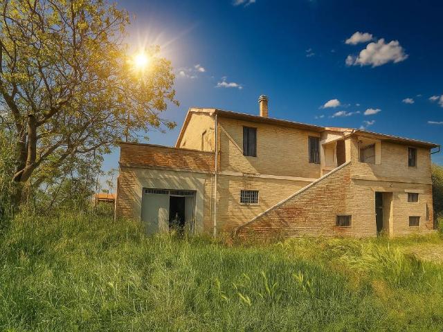Rustico / Casale in vendita a Castel di Lama AP