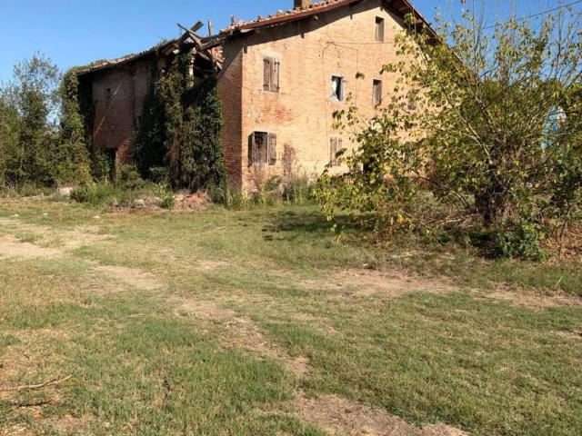 Rustico / Casale in vendita a Castel San Pietro Terme BO